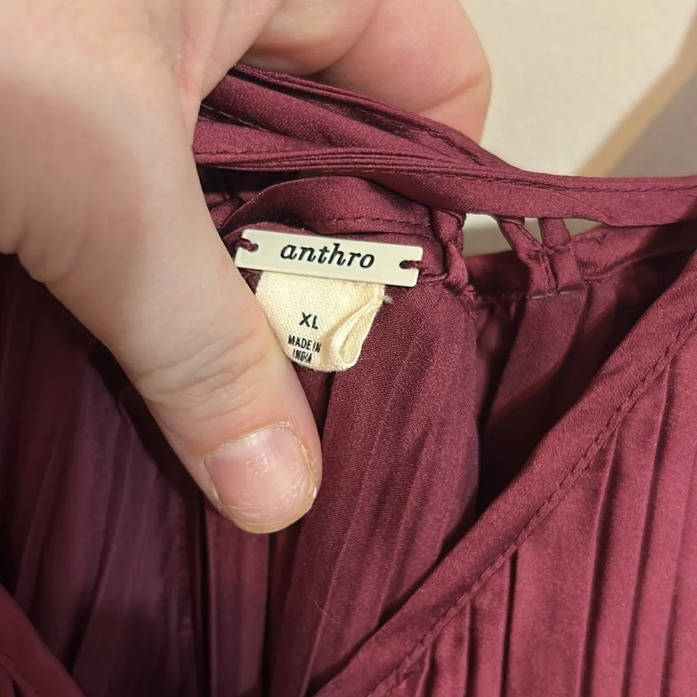 By Anthropologie Sleeveless Plissé Jumpsuit Wine Size XL - Picture 8 of 9
